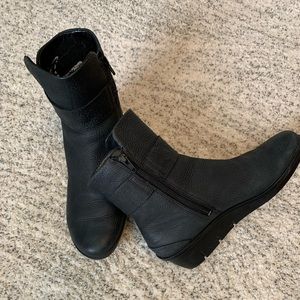 Ecco boots size 39